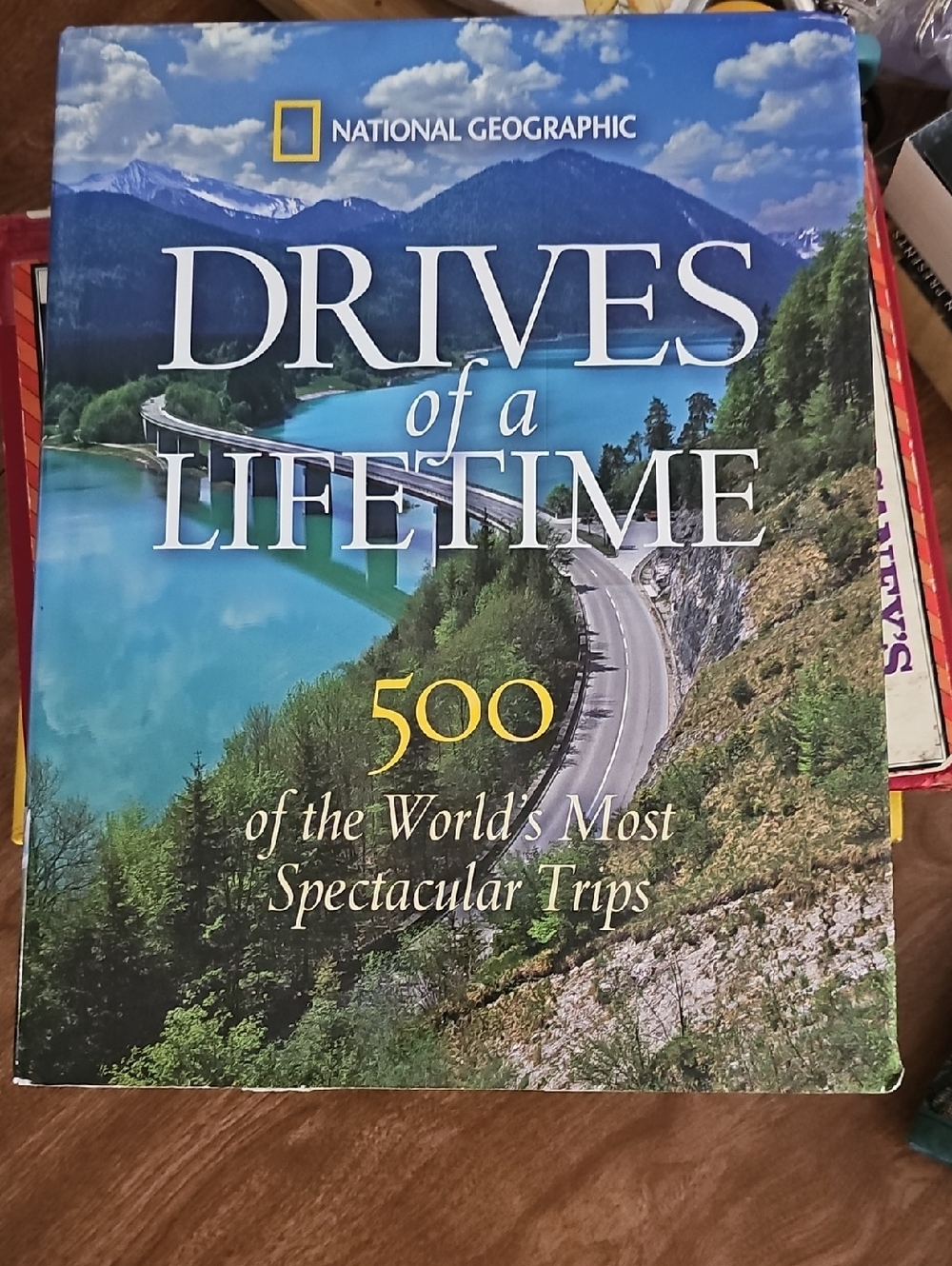 National Geographic Drives of a Lifetime - Blue/Cyan Cover